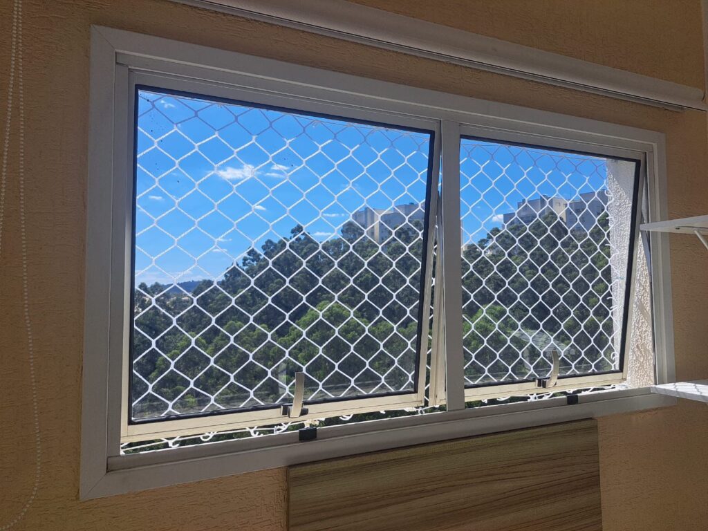 Imagem de tela de proteção para janela em Jardim Tupan, Barueri